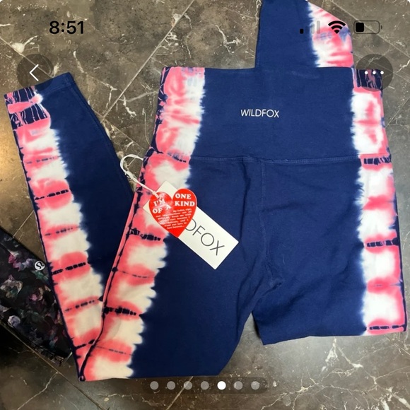 Lululemon + Spiritual Gangster + Wildfox - Picture 4 of 6